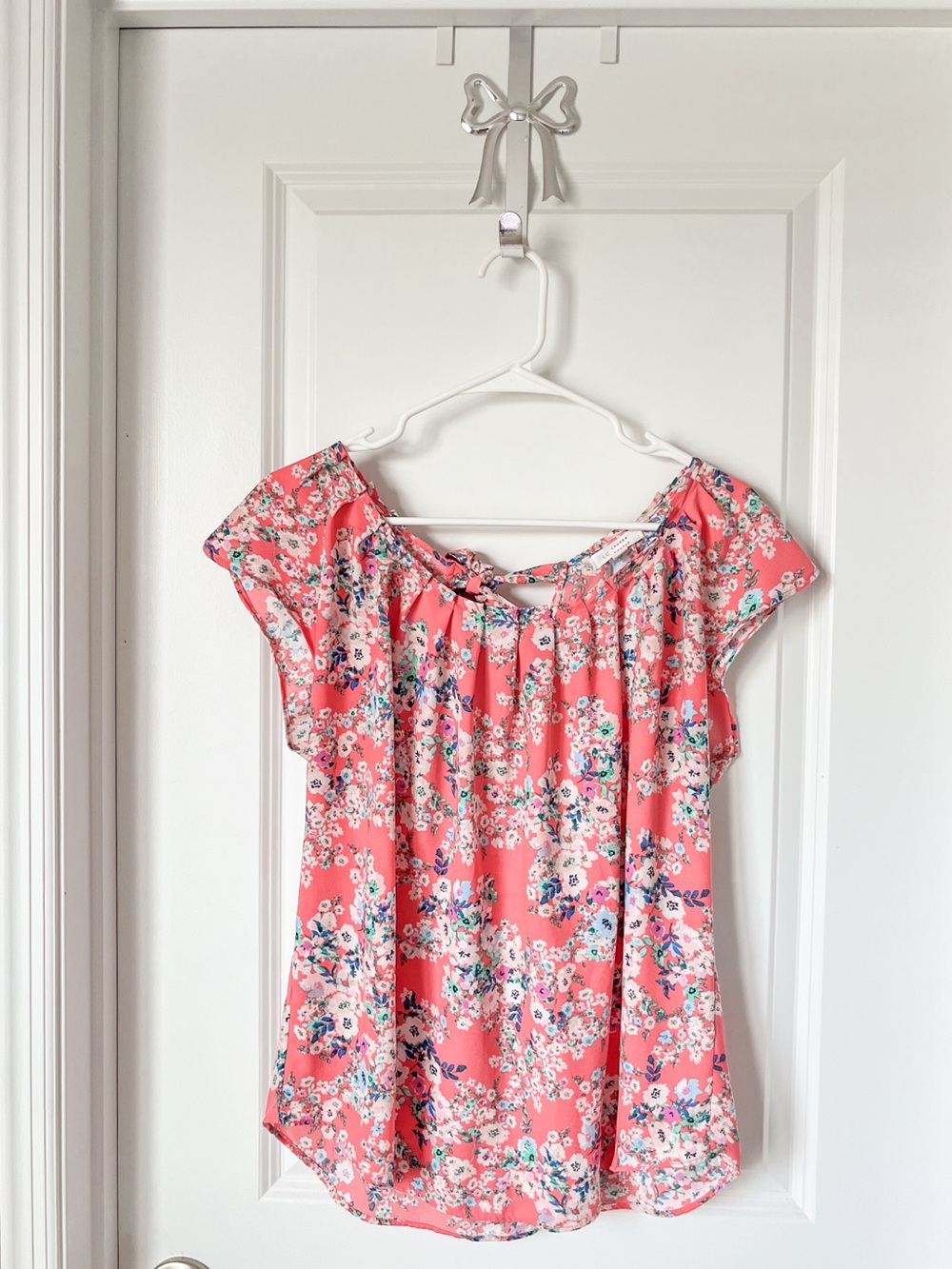LC Lauren Conrad |  Floral Scoop Neck | Blouse
